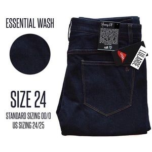 Dark wash Skinny fit denim jeans